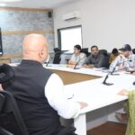 मंत्री से वार्ता के बाद धरना खत्म करने पर राजी हुए पीआरडी स्वयं सेवक