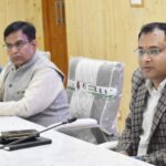 कपाट खुलने से पूर्व यात्रा से जुड़ी सभी व्यवस्थाएं समयबद्ध एवं व्यवस्थित रूप से पूर्ण करें अधिकारी – डीएम गौरव कुमार