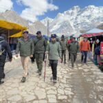 एसपी निहारिका तोमर ने केदारनाथ यात्रा मार्ग का पैदल निरीक्षण कर सुरक्षा व्यवस्थाओं को परखा, यात्रियों से सीधा संवाद कर लिया फीडबैक, अधिकारियों को दिए सख्त निर्देश