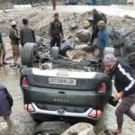 उत्तरकाशी : धराली बाजार के पास सड़क हादसा, कार अनियंत्रित होकर दुर्घटनाग्रस्त, चार लोग घायल