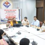मैनुअल स्कैवेंजिंग पर सख्त हुए राज्य सफाई कर्मचारी आयोग के उपाध्यक्ष भगवत प्रसाद मकवाना, सफाई कर्मियों के उत्पीड़न पर होगी कठोर कार्रवाई, समान कार्य-समान वेतन के दिए निर्देश