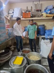 हरिद्वार में खाद्य सुरक्षा विभाग की ताबड़तोड़ कार्रवाई, 10 प्रतिष्ठानों का निरीक्षण; एक्सपायरी डेट के 150 किलो रसगुल्ले मिले, मौके पर कराए नष्ट