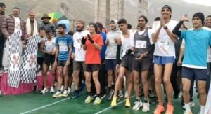 बारिश में दौड़े 54 धावक : कुलदीप नेगी ने जीती बदरीनाथ परिक्रमा रन