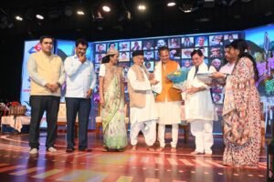उत्तराखण्ड : देवभूमि के लोक कलाकारों की स्मृति को नमन