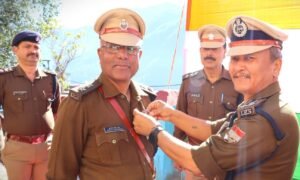राष्ट्रीय एकता दिवस पर पुलिस ने ली शपथ, एसपी समेत तीन पुलिसकर्मी सम्मानित