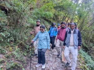 उत्तराखंड के साहसिक पर्यटन को नई दिशा : डीएम अपूर्वा पाण्डे के नेतृत्व में हुआ पिंडारी ग्लेशियर ट्रेक का स्थलीय निरीक्षण, 52 किलोमीटर के दुर्गम रास्ते को सुरक्षित बनाने की कवायद तेज