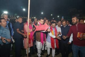 मुख्यमंत्री पुष्कर सिंह धामी ने हिंदू नेशनल कॉलेज में किया रावण दहन
